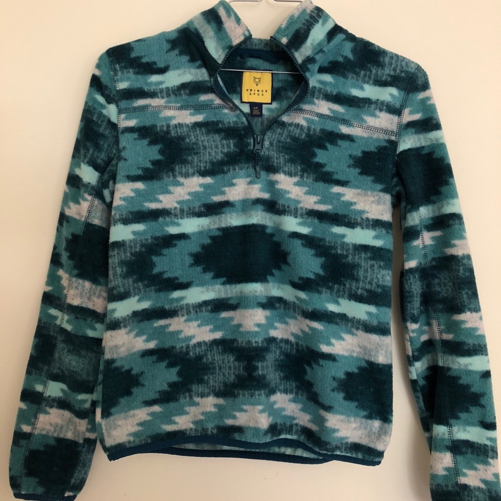 PRINCE AND FOX FLEECE PULLOVER